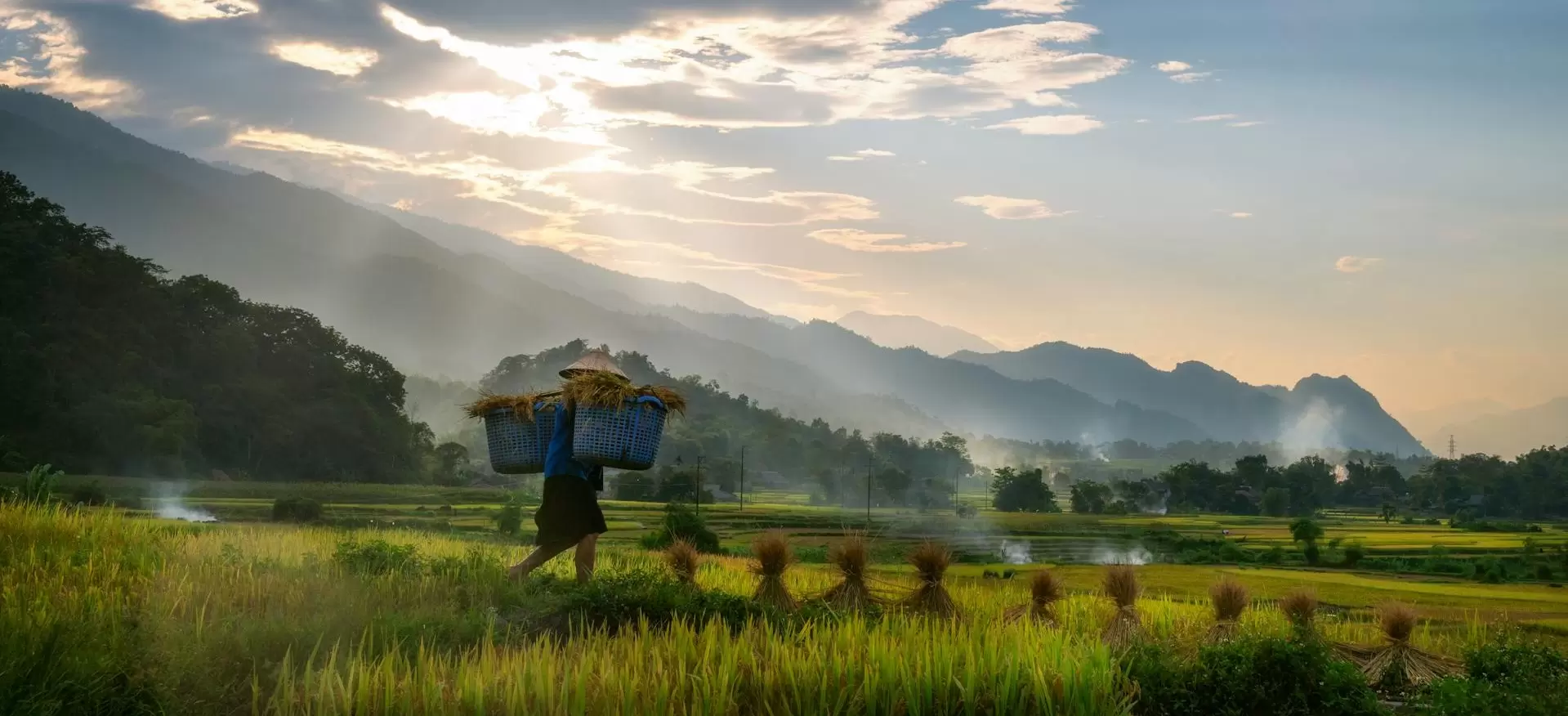 Vang Vieng: Naturparadies und Abenteuerzentrum in Laos